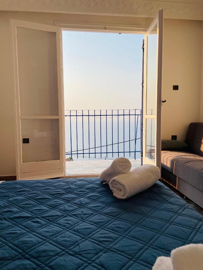 Villa Άκρη Του Κόσμου à Ampelos  Extérieur photo