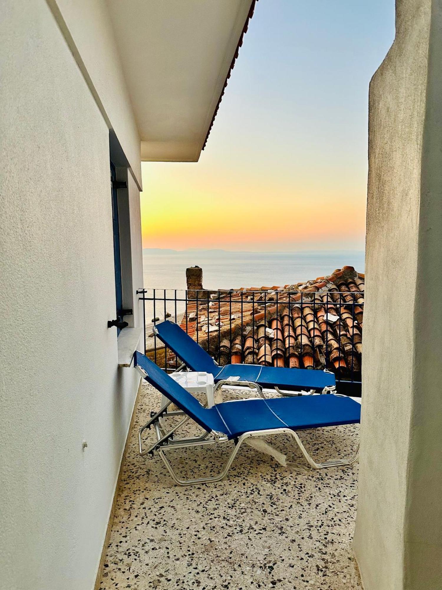 Villa Άκρη Του Κόσμου à Ampelos  Extérieur photo